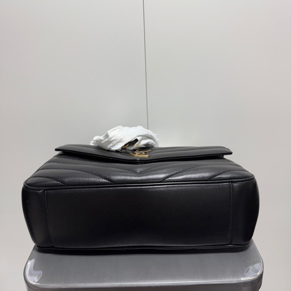 Yves Saint Laurent Black Quilted Leather Shoulder Bag - Picture 4 of 10